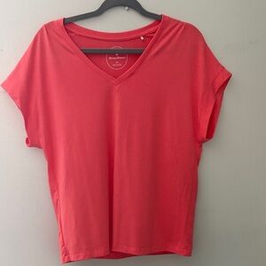 Tommy Bahama Red V-Neck Short Sleeve Top
